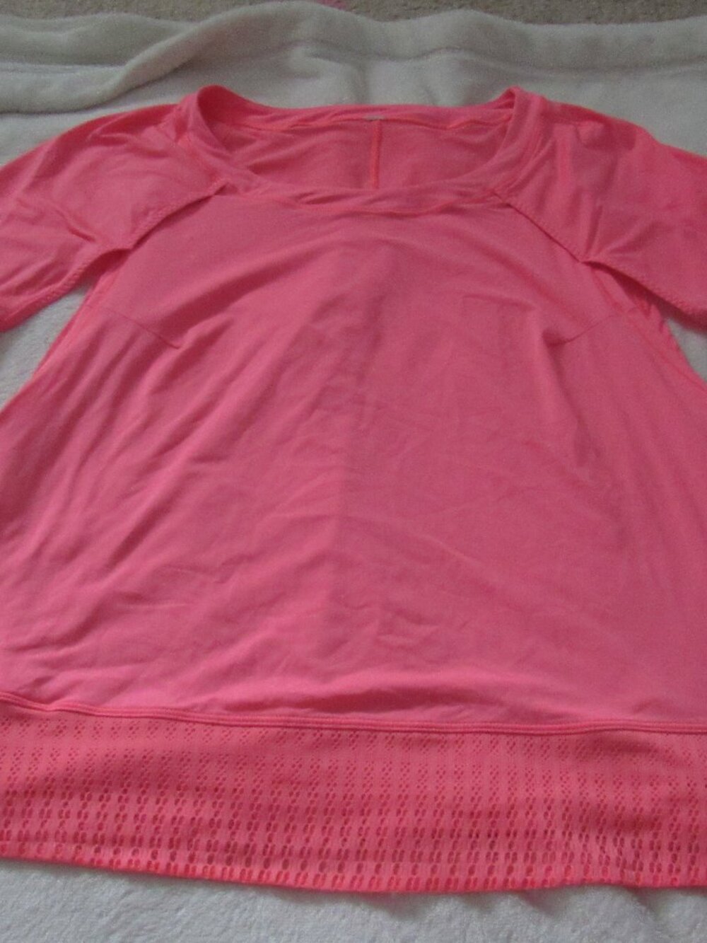 Lululemon 8 Sun Runner Short Sleeve Flah Hot Pink Top  Size